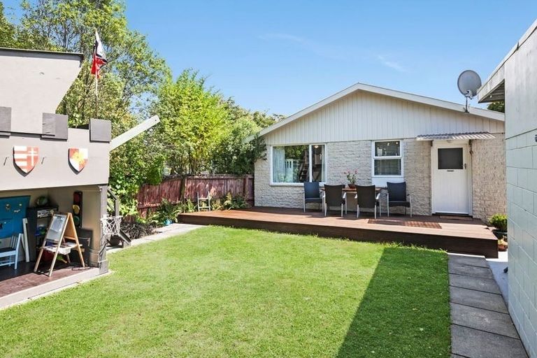 Photo of property in 50a Palatine Terrace, Saint Martins, Christchurch, 8022