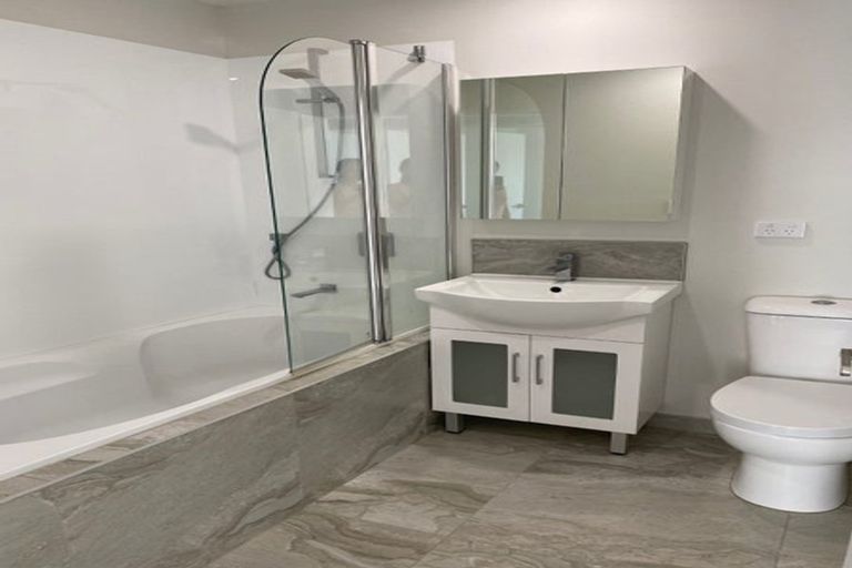 Photo of property in 9 Riroriro Close, Papakura, 2110