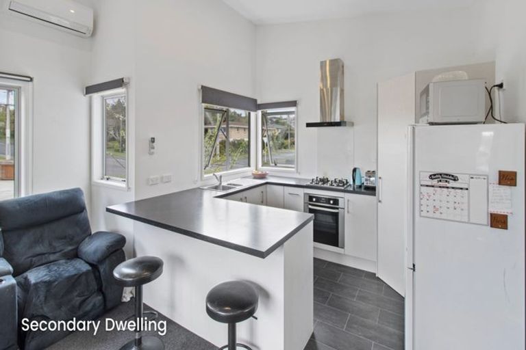 Photo of property in 1 Michael Avenue, Dinsdale, Hamilton, 3204