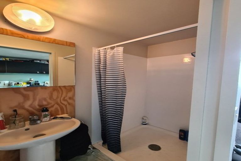 Photo of property in Urbane Apartments, 46/29 Webb Street, Mount Cook, Wellington, 6011