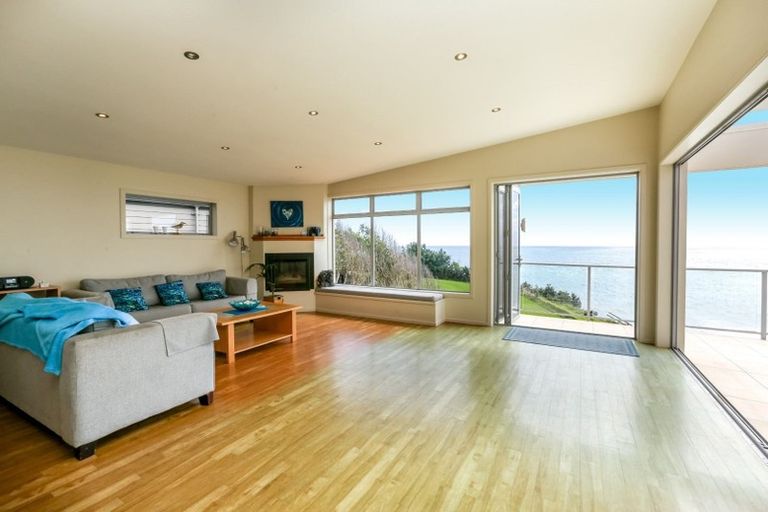 Photo of property in 23 Motukari Place, Onaero, Waitara, 4383