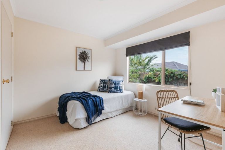 Photo of property in 102 Omapere Street, Whitby, Porirua, 5024