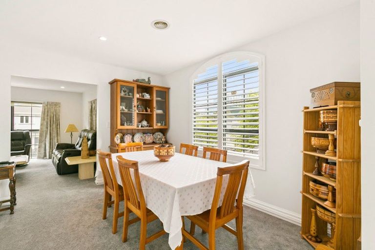 Photo of property in 16a Hobson Street, Thorndon, Wellington, 6011