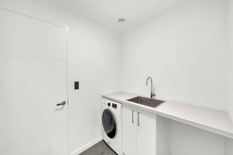 Photo of property in 14 Dalwood Crescent, Rolleston, 7614