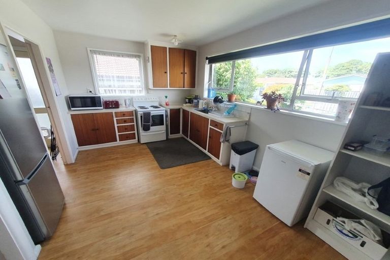 Photo of property in 28 Strathfield Avenue, Dallington, Christchurch, 8061