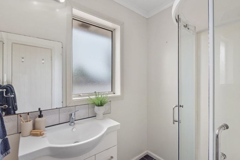 Photo of property in 9 Pembroke Street, Avondale, Christchurch, 8061