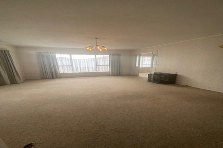 Photo of property in 30 Oxford Street, Tawa, Wellington, 5028