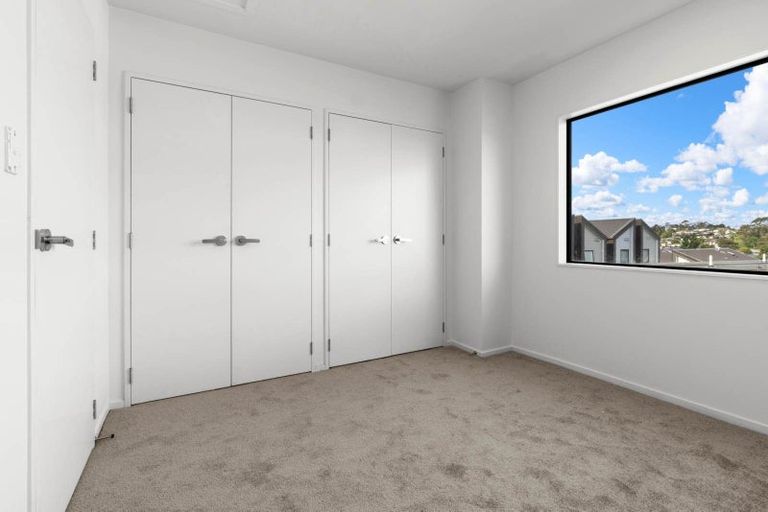 Photo of property in 3/36 Westgate Drive, Westgate, Auckland, 0614