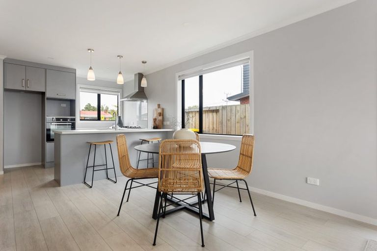 Photo of property in 1/1 Splitt Avenue, Glenview, Hamilton, 3206
