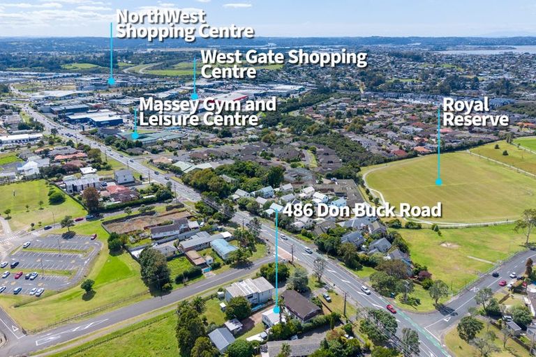 Photo of property in 486 Don Buck Road, Massey, Auckland, 0614