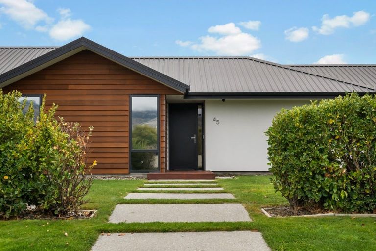 Photo of property in 45 Ferry Lane, Mount Pisa, Cromwell, 9383