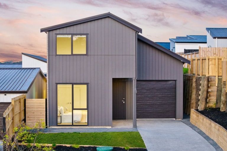 Photo of property in 27 Morus Road, Massey, Auckland, 0614