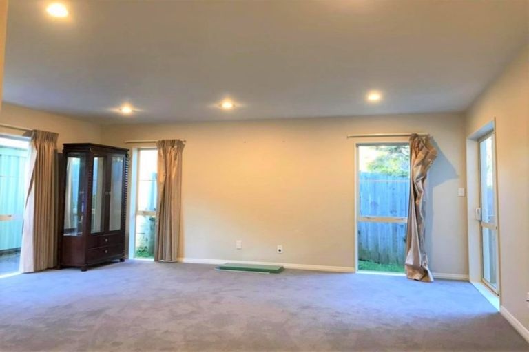 Photo of property in 89a Stanley Road, Glenfield, Auckland, 0629