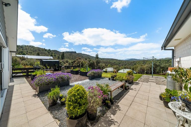 Photo of property in 303 Fairview Drive, Akatarawa, Upper Hutt, 5372