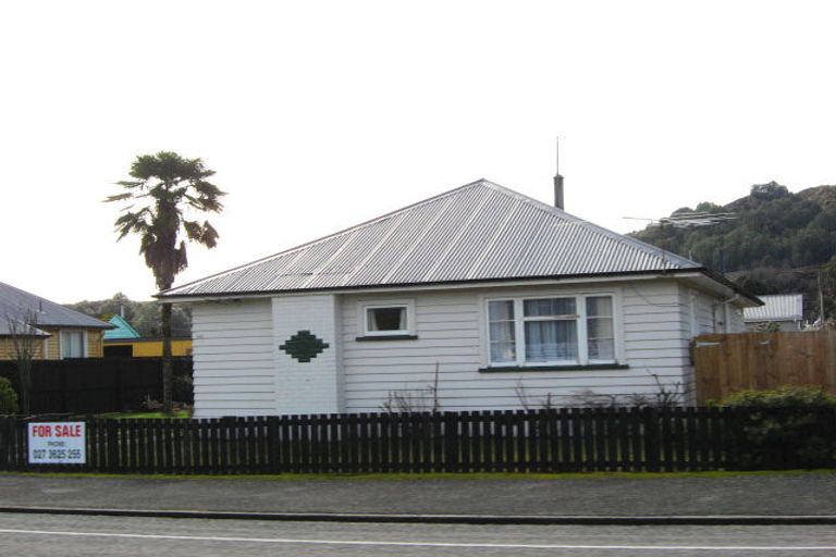 Photo of property in 103 Buller Road, Reefton, 7830