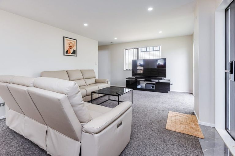 Photo of property in 37a Cornwall Road, Papatoetoe, Auckland, 2025