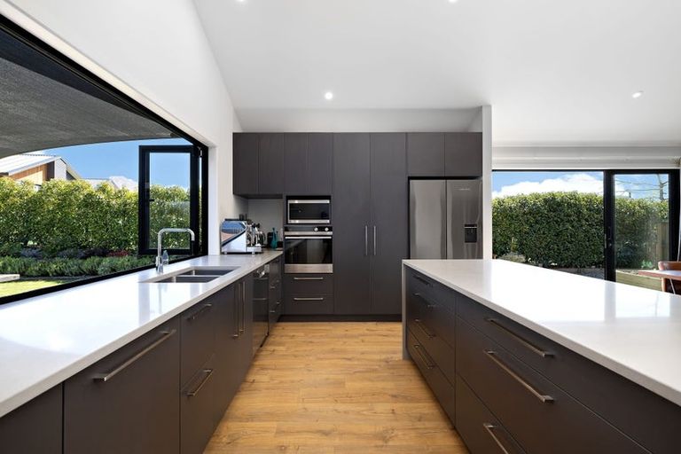 Photo of property in 49 Mount Nicholas Avenue, Wanaka, 9305