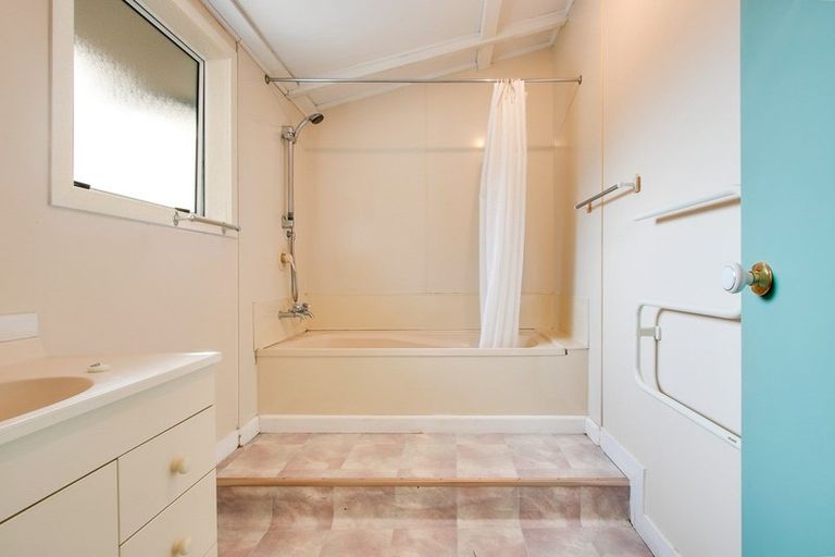 Photo of property in 351 Napier Road, Havelock North, Hastings, 4180