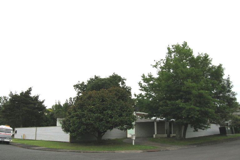 Photo of property in 1/51 Stanaway Street, Hillcrest, Auckland, 0627