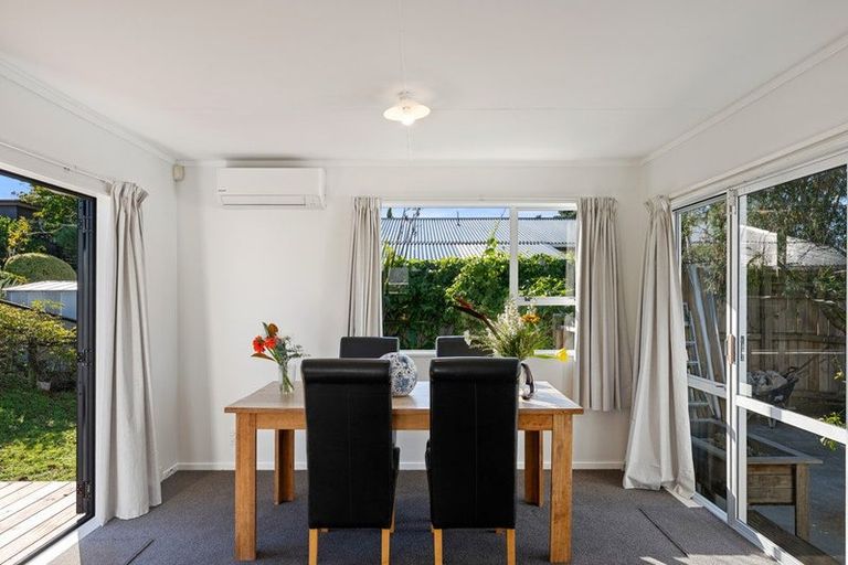 Photo of property in 410 Mazengarb Road, Paraparaumu, 5032