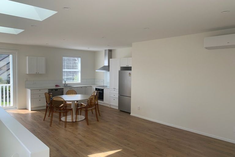 Photo of property in 16a Florence Street, Newtown, Wellington, 6021