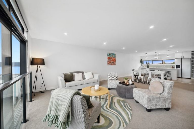 Photo of property in 15 Nanda Way, Khandallah, 6035
