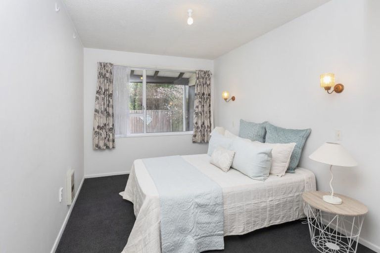 Photo of property in 2/12 Steadman Road, Broomfield, Christchurch, 8042