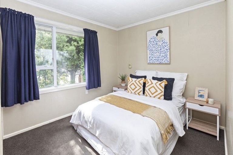 Photo of property in 18 Neill Street, Hornby, Christchurch, 8042