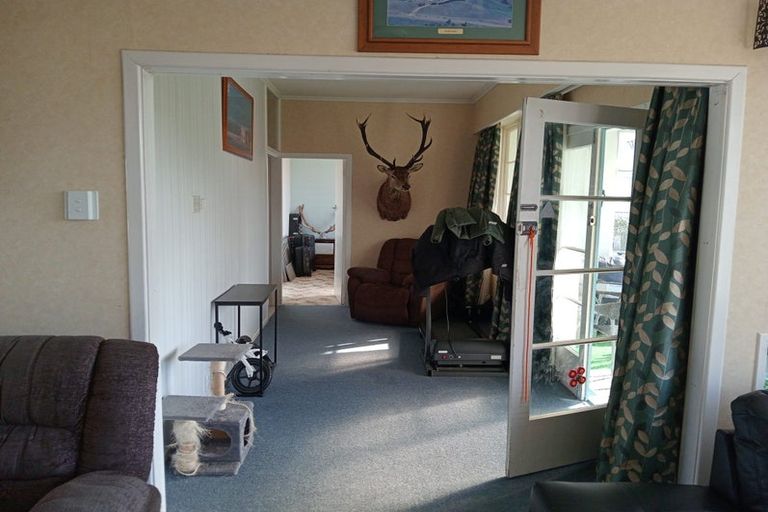 Photo of property in 9 Birch Street, Tuatapere, 9620