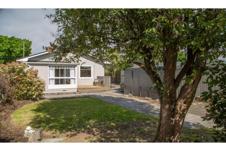 Photo of property in 12 Carnarvon Street, Linwood, Christchurch, 8062