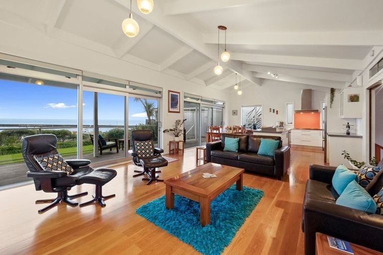 Photo of property in 22a Whiteley Street, Moturoa, New Plymouth, 4310