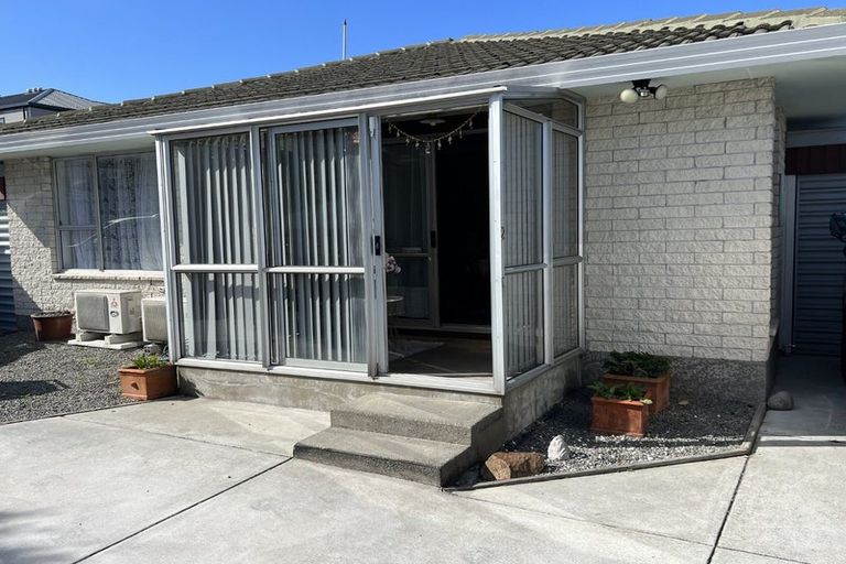 Photo of property in 2/126 Stanmore Road, Linwood, Christchurch, 8011