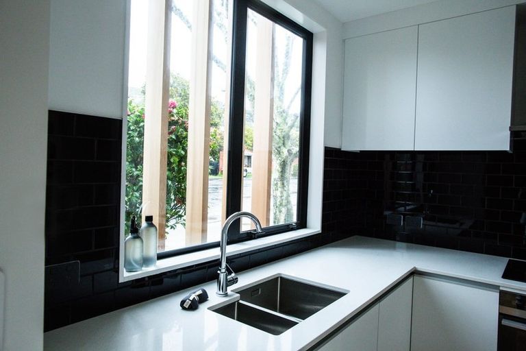 Photo of property in 2d Cook Street, Karori, Wellington, 6012