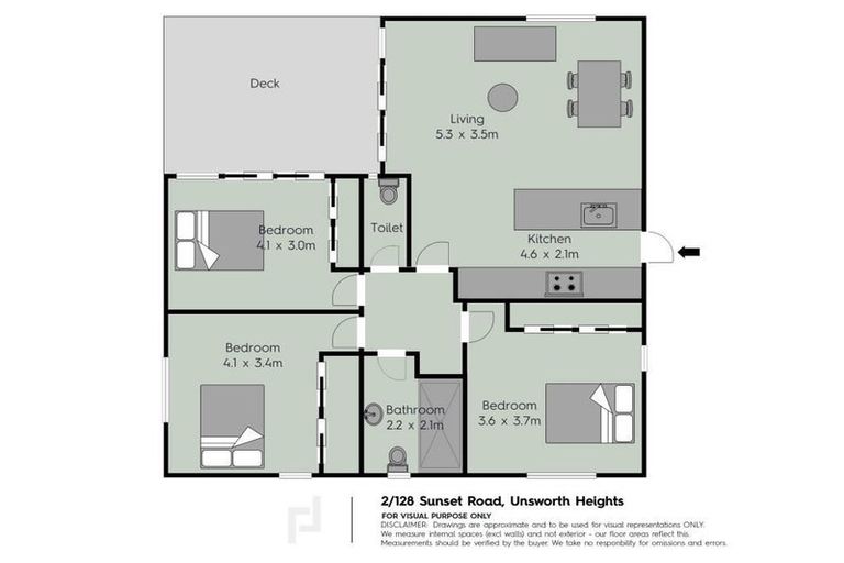 Photo of property in 2/128 Sunset Road, Unsworth Heights, Auckland, 0632