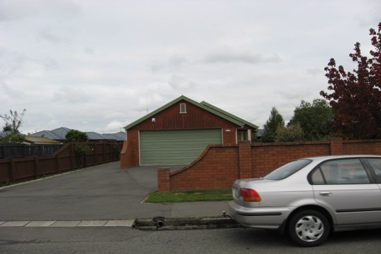 Photo of property in 14a Grassmere Street, Papanui, Christchurch, 8052