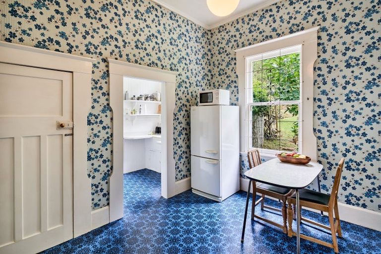 Photo of property in 17 Grass Street, Oriental Bay, Wellington, 6011