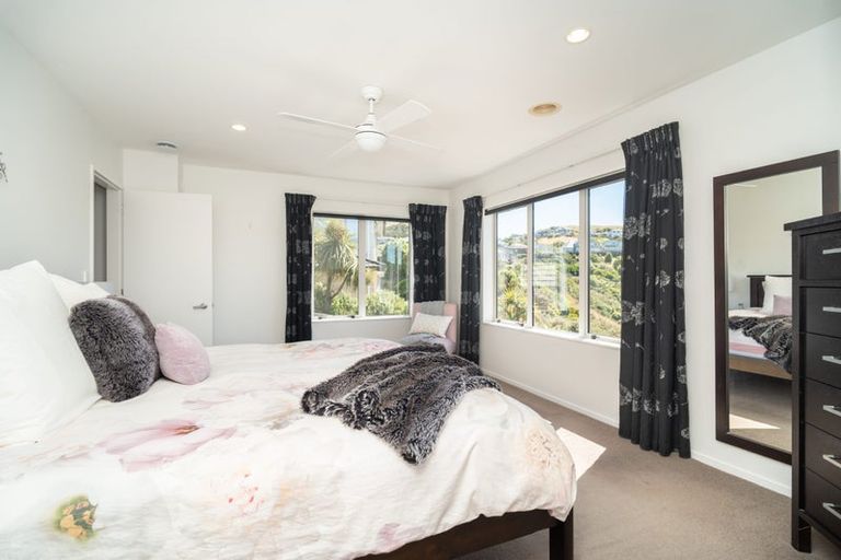 Photo of property in 58 Amesbury Drive, Churton Park, Wellington, 6037