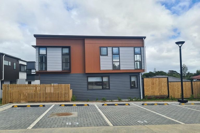 Photo of property in 43 Raupeti Lane, Henderson, 0612