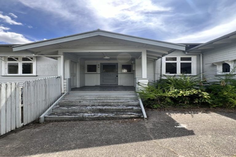 Photo of property in 456a Don Buck Road, Massey, Auckland, 0614