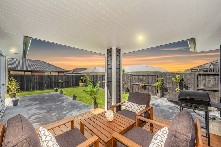 Photo of property in 19 Kowhai Drive, Cambridge, 3434