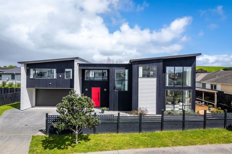 Photo of property in 13 Jack Hawken Lane, Silverdale, 0932