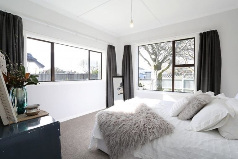 Photo of property in 28 Salford Street, Windsor, Invercargill, 9810