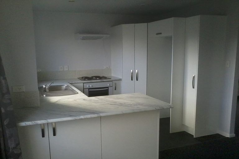 Photo of property in 12 O'sullivan Place, Waiuku, 2123