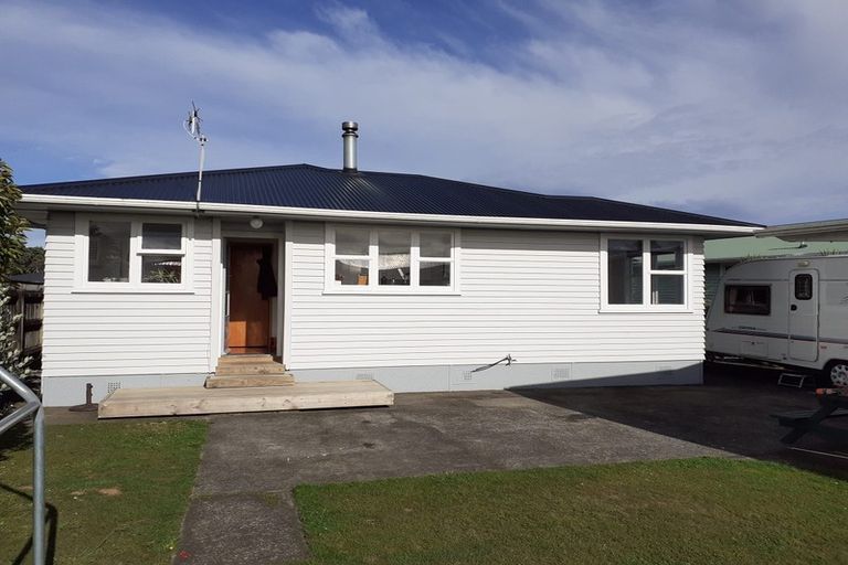 Photo of property in 31 Belair Avenue, Blagdon, New Plymouth, 4310