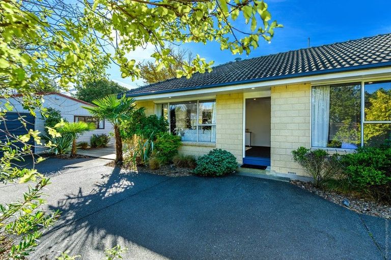 Photo of property in 106 Bridge Street, New Brighton, Christchurch, 8061