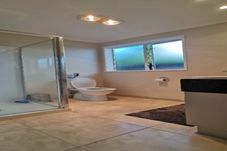 Photo of property in 19 Middlefield Drive, East Tamaki Heights, Auckland, 2016