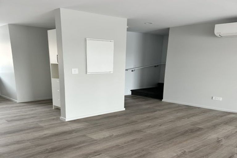 Photo of property in 2/37 Beresford Street, New Brighton, Christchurch, 8061