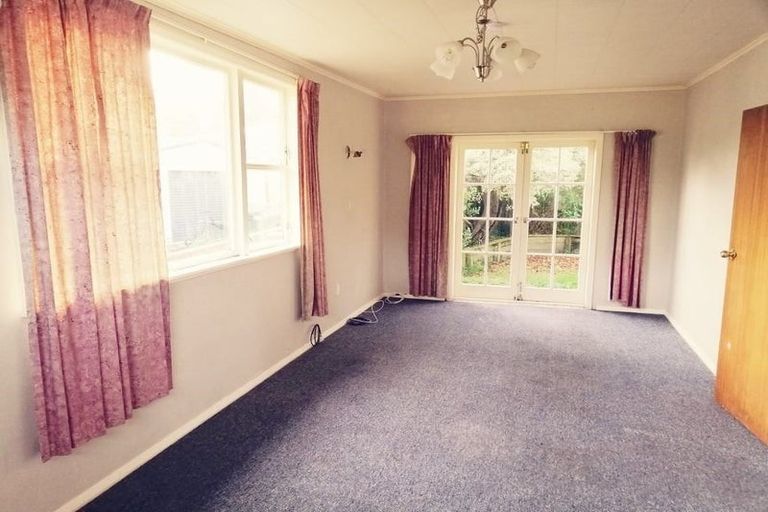Photo of property in 40 Parenga Street, Wainuiomata, Lower Hutt, 5014