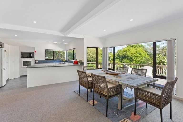 Photo of property in 35 Oriwa Crescent, Otaki, 5512