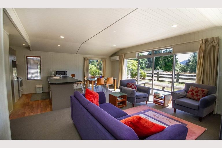 Photo of property in 20 Rangataua Rd (state Highway 49), Ohakune, 4625